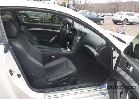 2015 Infiniti Q60 Journey/S/S Limited z USA, uszkodzony, nr VIN JN1CV6EK7FM871350